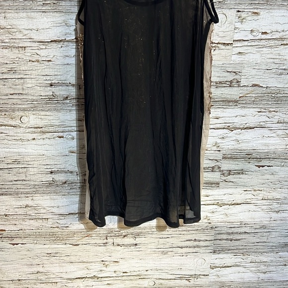 Dynamite sequence  tank top size small - Picture 9 of 9